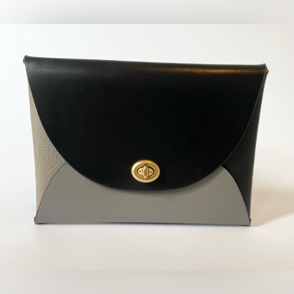 COACH (Re)Loved Colorblock Large Pouch